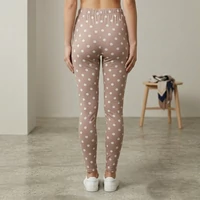 Barna elasztikus anyagú pöttyös leggings L-XL