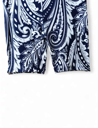 Fehér mintás női capri leggings sportos fazonban