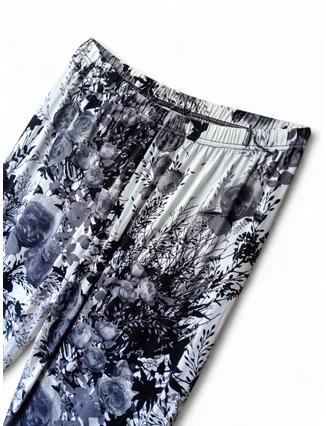 Gumis derekú hosszú elasztikus leggings fekete színben