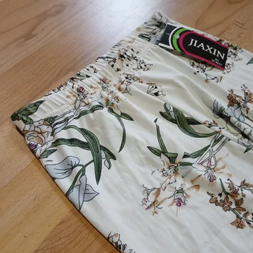 Virágmintás női nadrág, leggings.Pamut sztreccs.