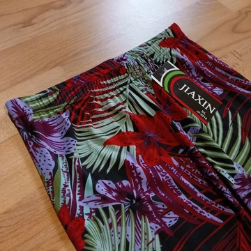 Virágmintás női nadrág, leggings.Pamut sztreccs.