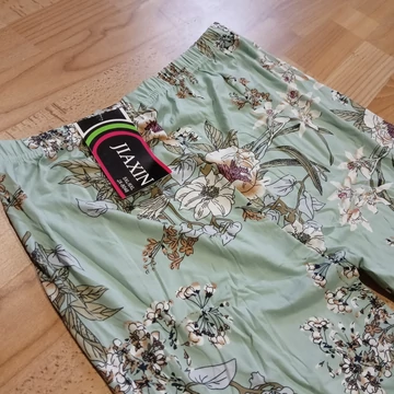 Virágmintás női nadrág, leggings.Pamut sztreccs.