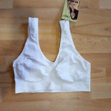 Elasztikus sportmelltartó
